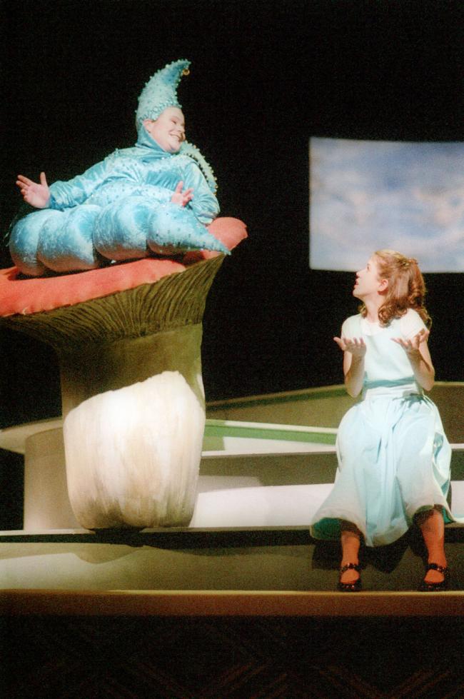 Foto von ALICE IM WUNDERLAND nach Lewis Carroll, Daniel Wahl, 2001